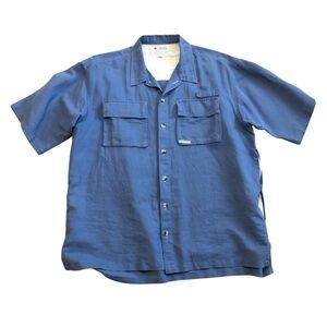 Columbia short sleeve button front collared blue shirt